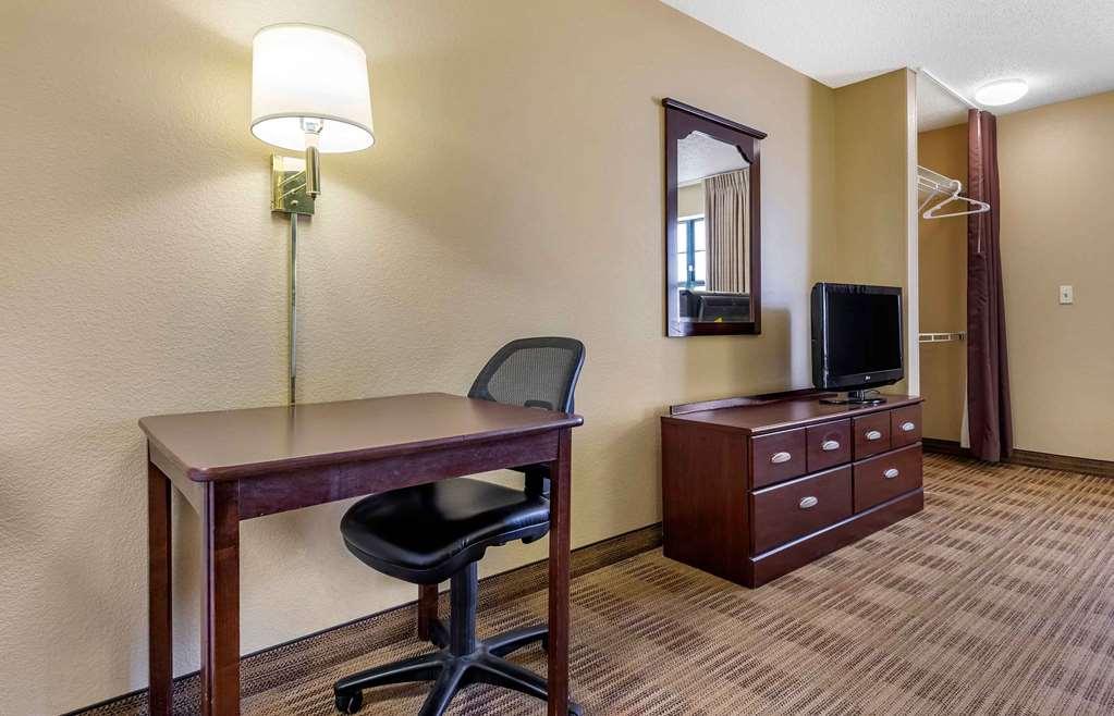 Extended Stay America Suites - Austin - Northwest Arboretum Стая снимка